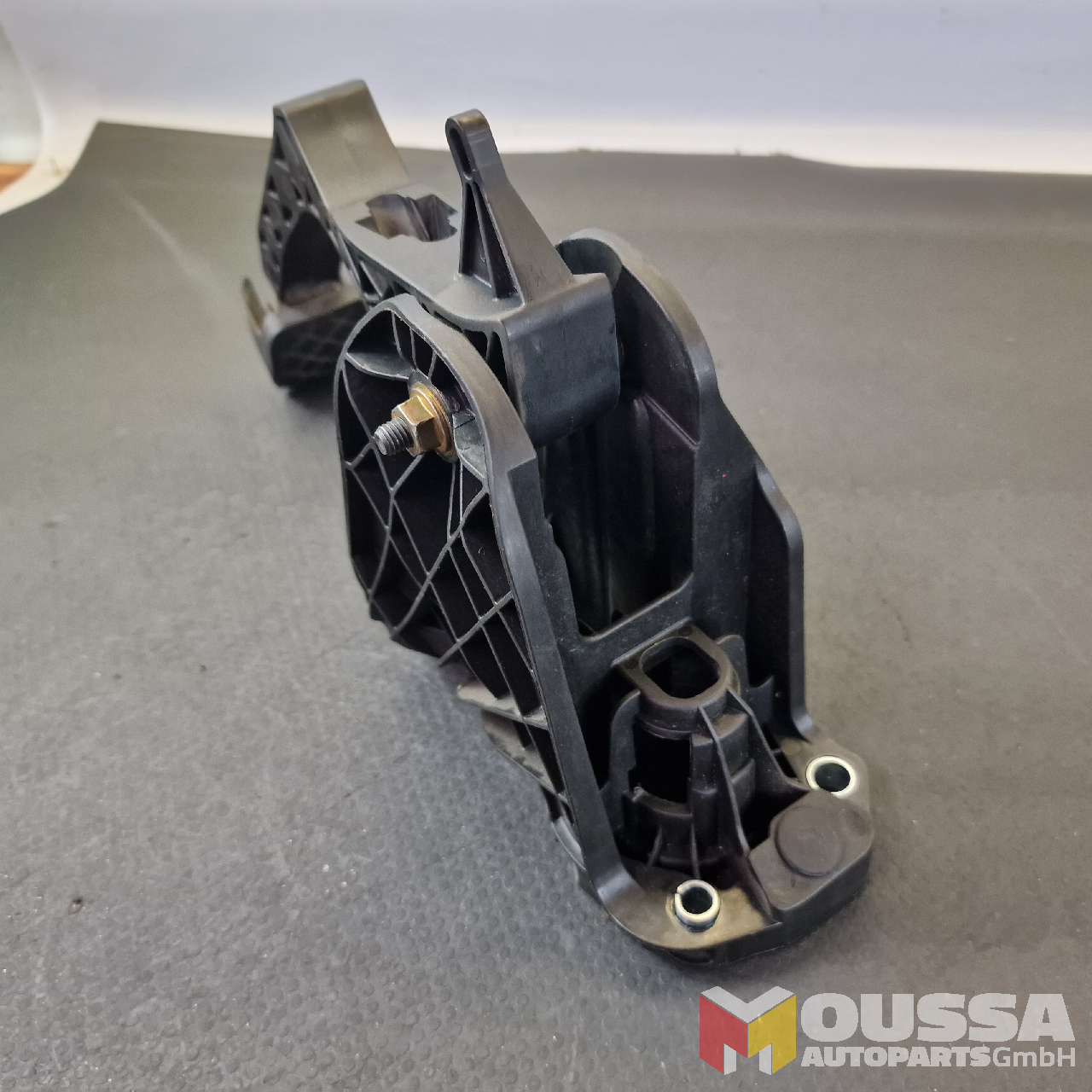 MOUSSA-AUTOPARTS-64de960d1c15b.jpg