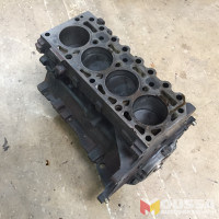 Engine block cylinder head