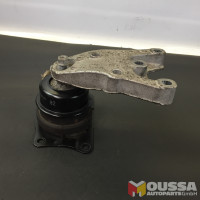 Engine bracket engine holder bearing
