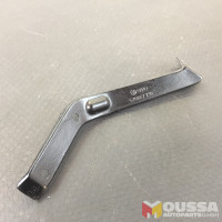 Pillar bracket mounting
