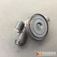 Fuel breather pipe petrol valve