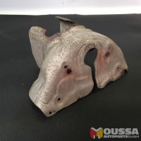 Exhaust manifold heat shield