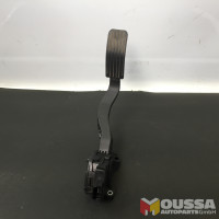 Accelerator pedal gas pedal