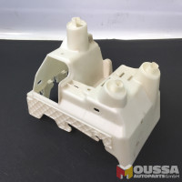 Dashboard fuse box