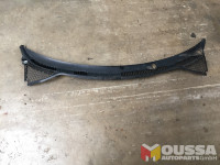 Air duct bonnet rain deflector