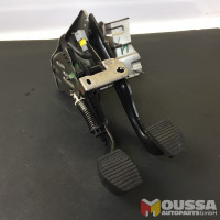 Clutch pedal brake pedal