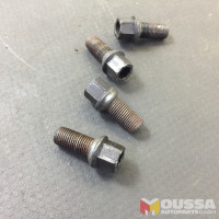 Set of 4 wheel nuts