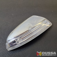 Espejo retrovisor con luz indicadora