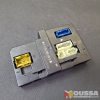 Fuse box relay holder