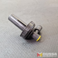 Brake fluid cap sensor