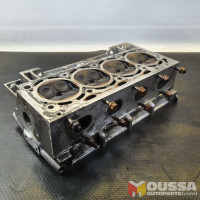 Cylinder head with valves