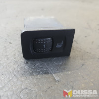 Seat heater regulator switch