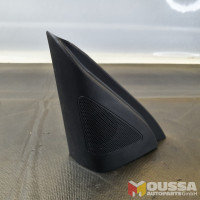 Triangle speaker