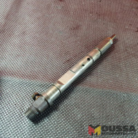 Diesel fuel injector