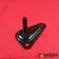 Rear seat side bracket fitting for seat