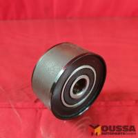 Auxiliary belt idler pulley