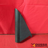 Window cover triangle trim