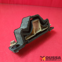 Gear change bracket assy