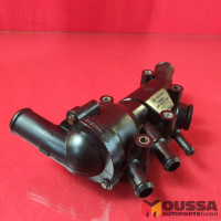 Thermostat housing