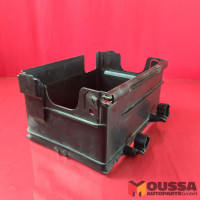 Battery box holder battery carrier