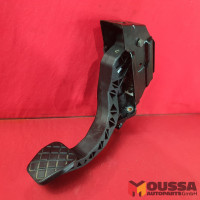 Clutch pedal block