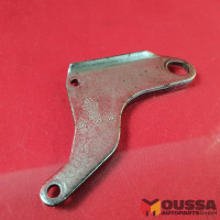 Engine mount bracket