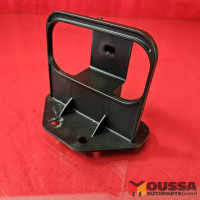 Door card bracket