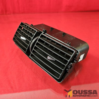 Dashboard vent grille