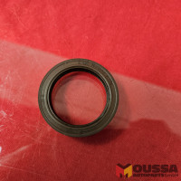 Camshaft seal