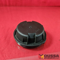 Headlight bulb dust cover cap