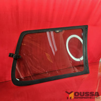 Quarter window