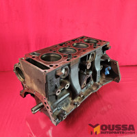 Cylinder block head