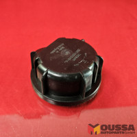 Headlight bulb dust cover cap