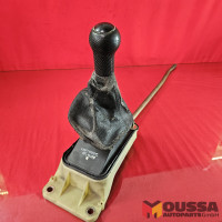 Gear shift selector shifter