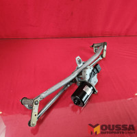 Wiper motor with linkages