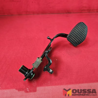 Clutch foot pedal with cover