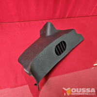 Footwell vent panel