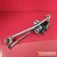 Wiper motor with linkages