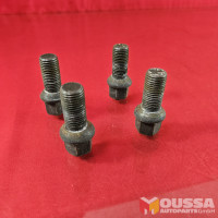 Nut and bolt wheel set of 4