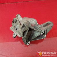Engine mount bracket