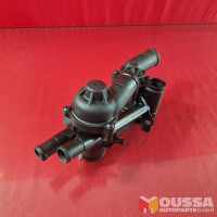 Thermostat housing