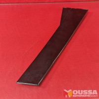 Door c-pillar trim