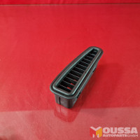 Door vent grille 