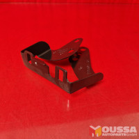 Air bag carrier holder retaining plate