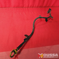 Oil dip stick gauge with guide