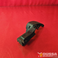 Lever bonnet opener
