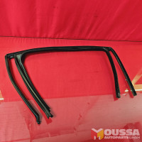 Window seal guide rubber
