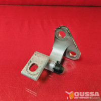 Door hinges