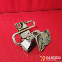 Door hinge