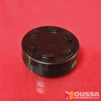 Cylinder head end cap